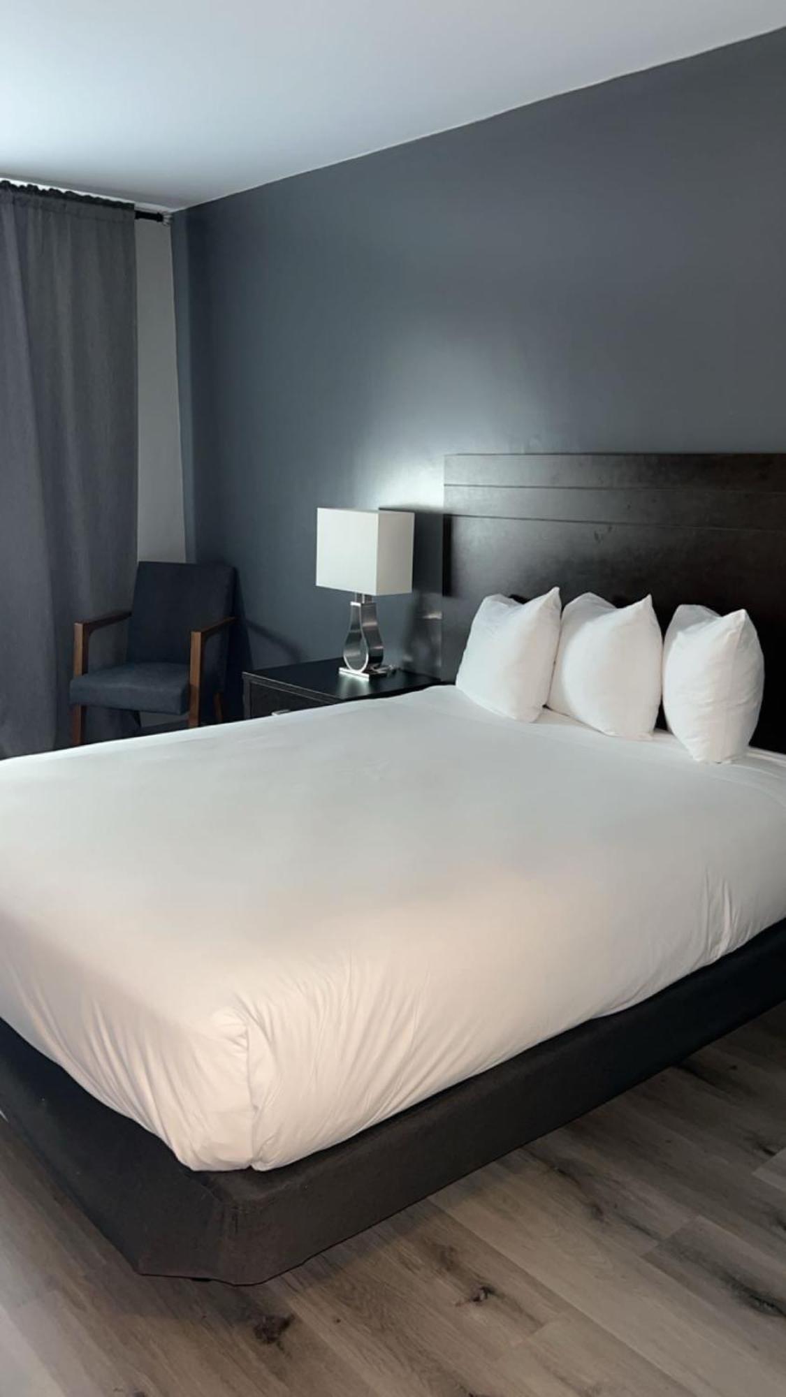 Hotel Newstar Монреал Екстериор снимка